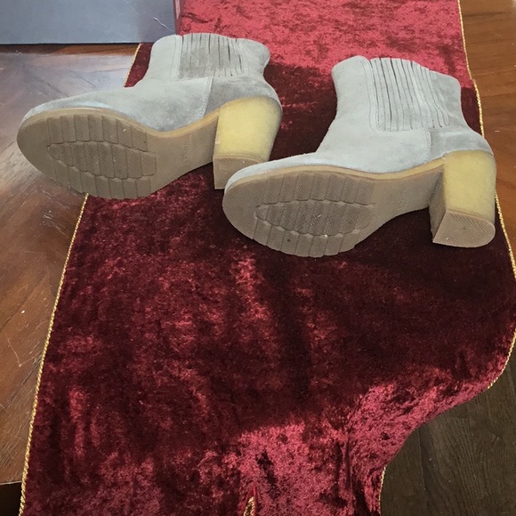 Prada grey suede ankle boots w/rubber crepe heel. - Picture 3 of 7